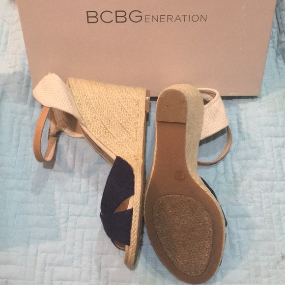 BCBGeneration navy and linen sandals - Picture 3 of 3